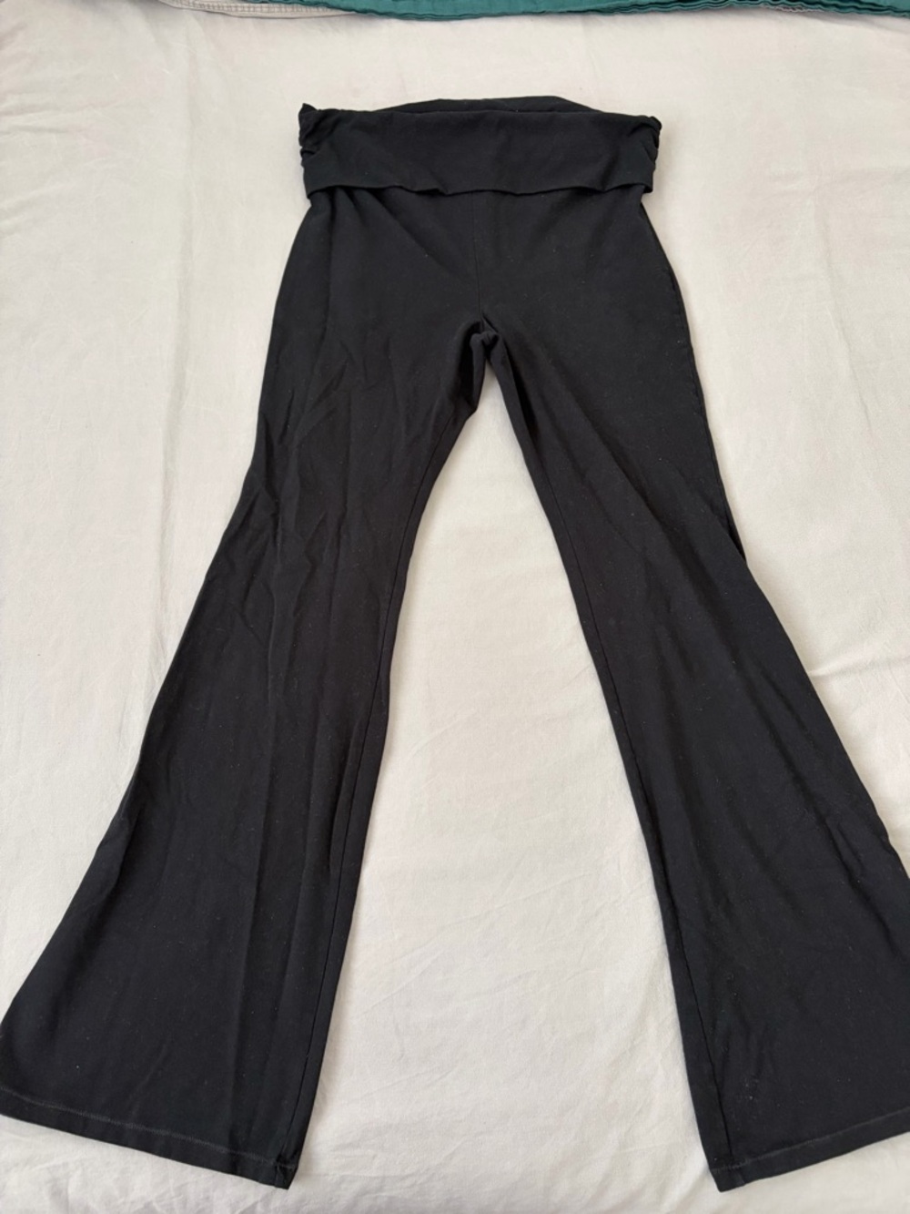 Aritzia TNA Chill fold over pants, black, size large